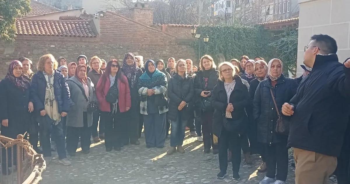 56 kişilik kadın Kafilesi Salihli’yi adım adım gezdi