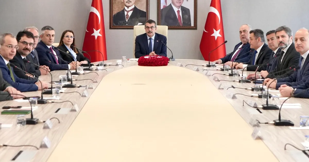 Bakan Tekin eğitimi Bartın’da değerlendirdi