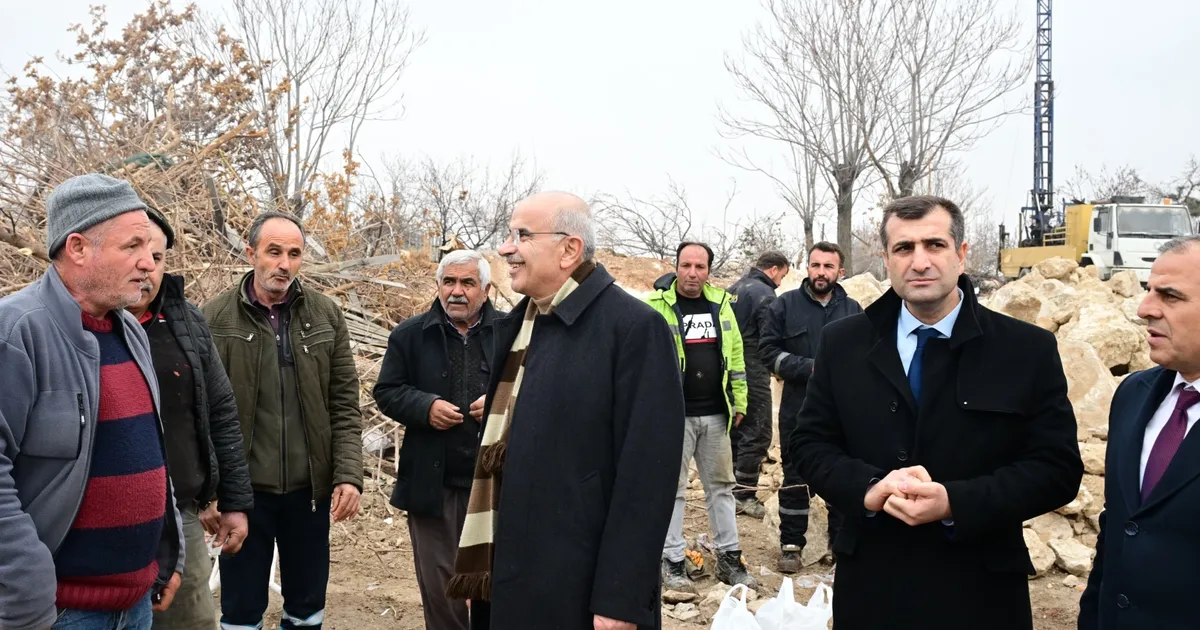 Başkan Er, Taştepe Mahallesi rezerv alanında incelemelerde bulundu
