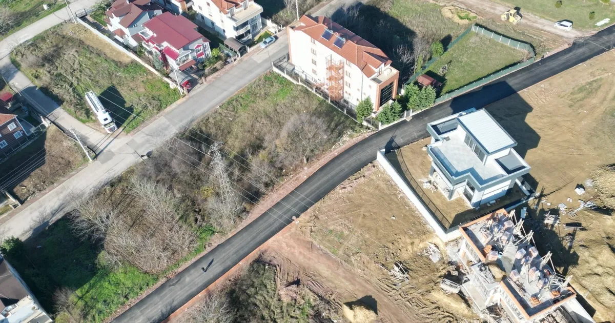 Kocaeli İzmit’te asfalt mesaisi