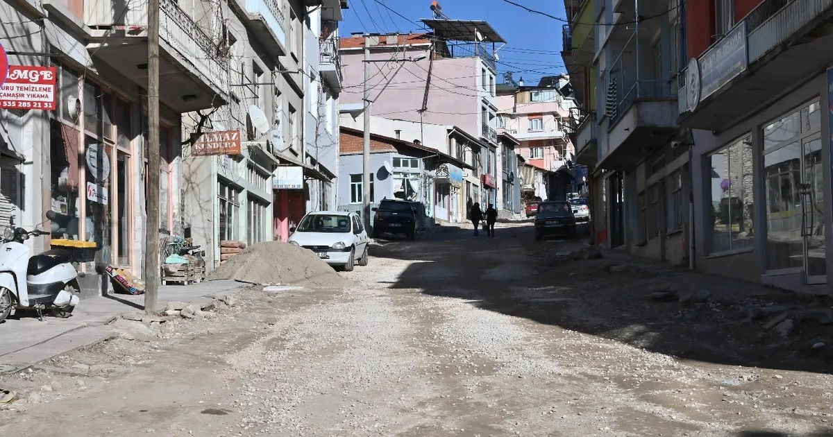 Manisa Demirci’de üst yapı çalışmalarına devam