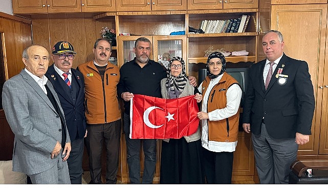 Konya Büyükşehir Öğretmenler Günü’nde Şehit Öğretmenleri Unutmadı