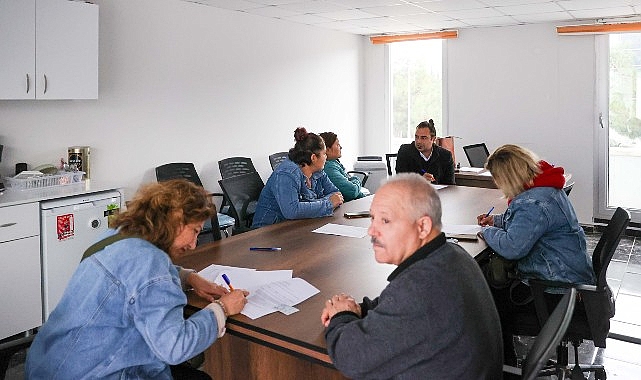 Buca’nın Etkin İstihdam Ofisleri meyvelerini veriyor: 6 ayda 887 kişi işe yerleşti