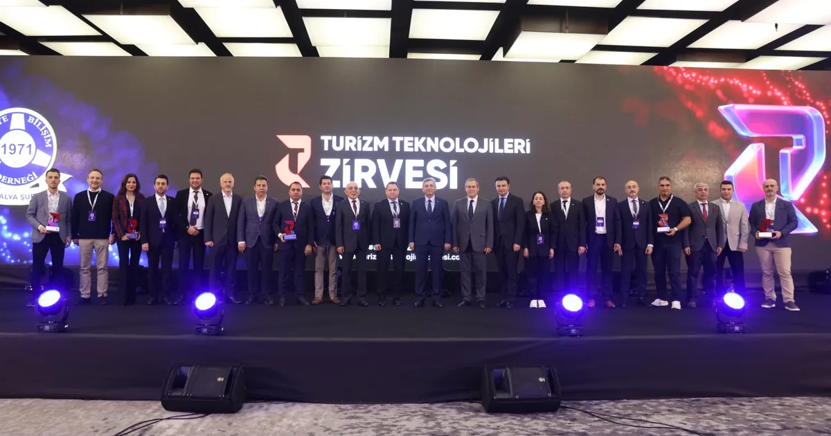 Yapay Zekâ Turizmde Geliri Artıracak, Maliyetleri Azaltacak
