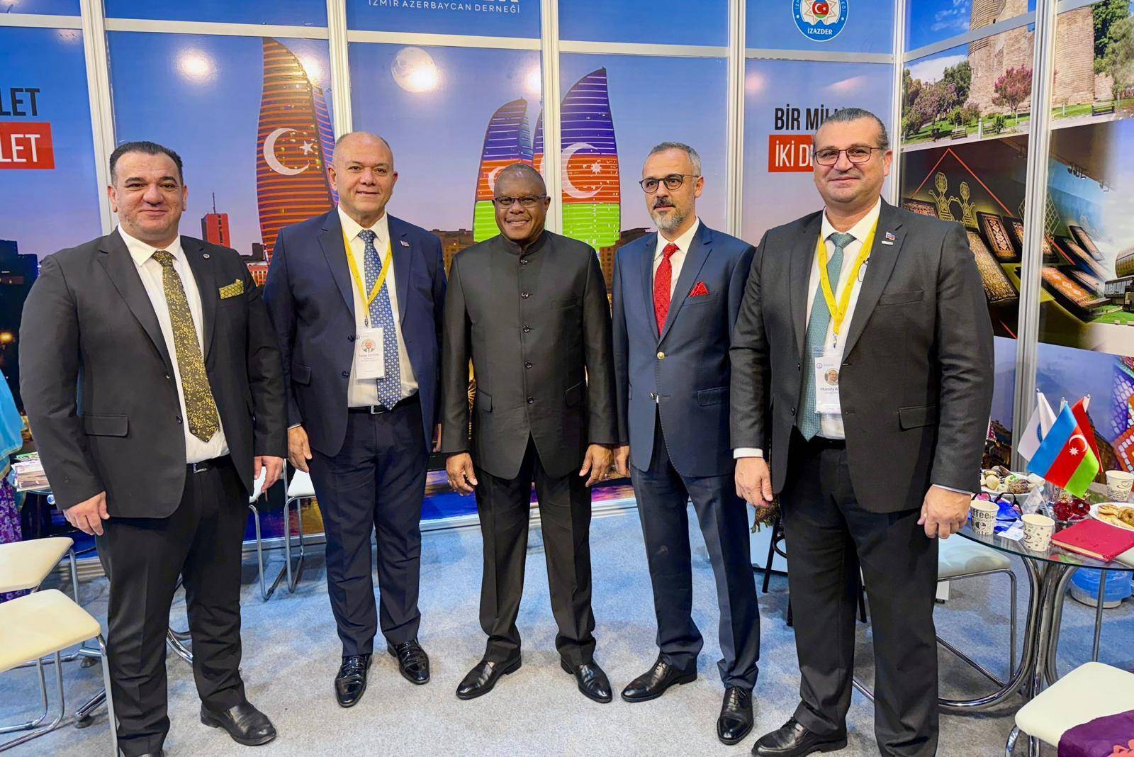 Zambiya, İzmir Turizm Fuarı’nda “Gerçek Afrika”yı Tanıttı
