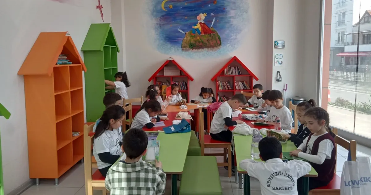 İZGİM Çocuk Kütüphanesi Kütüphane Haftası’nda Öğrencileri Ağırladı